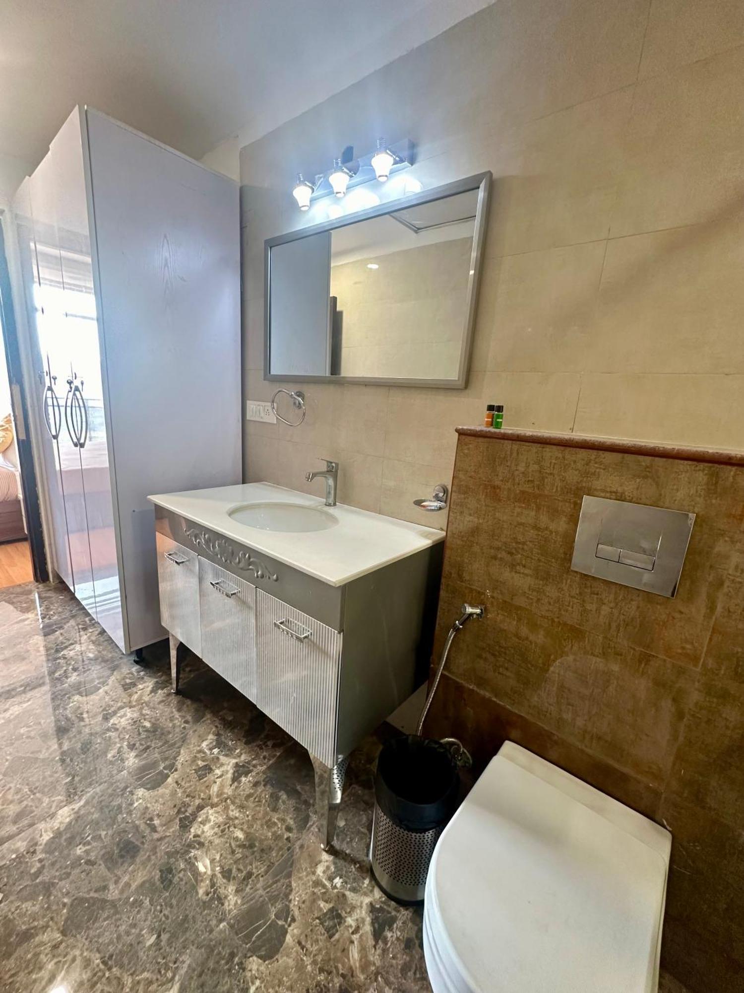 Flamingo Hotel Sector 67 I Studio Rooms I Gurgaon Exterior foto