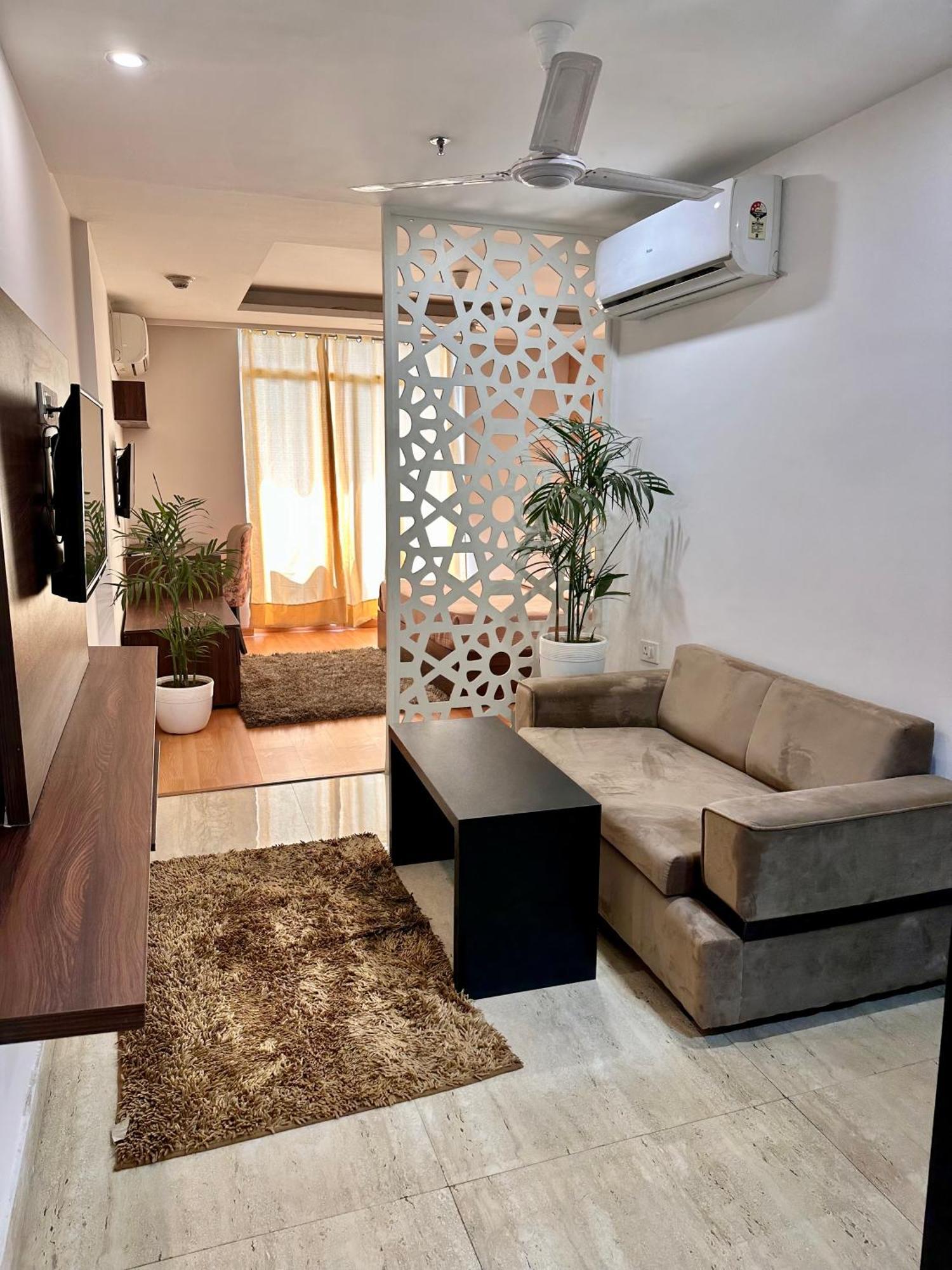 Flamingo Hotel Sector 67 I Studio Rooms I Gurgaon Exterior foto